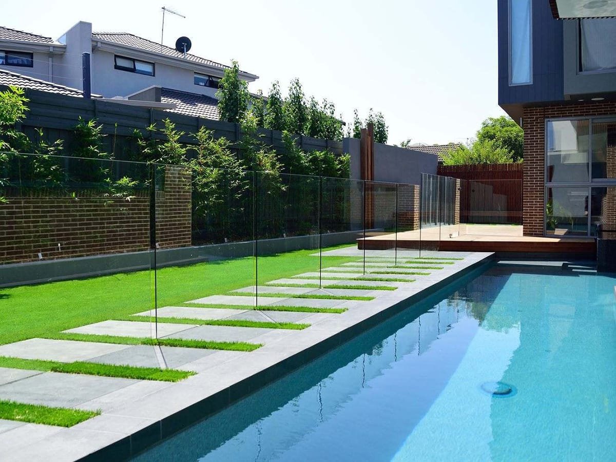 Glass Pool Fencing Service